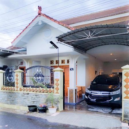 Twentynine Homestay Banyuwangi  Exteriér fotografie